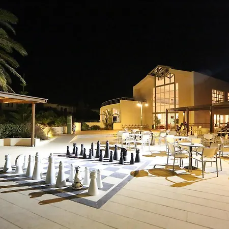 Minos Mare 酒店